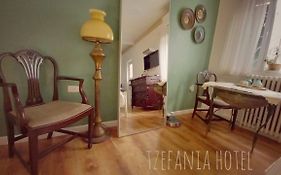 Tzefania Hotel